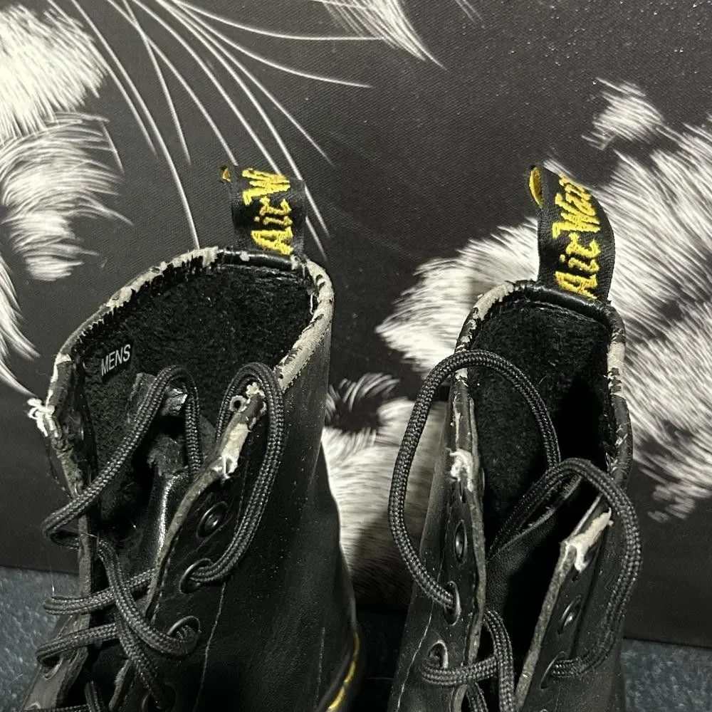Dr. Martens 1460 13512006 Combat Boot Unisex M8/W9 Black Leather Ankle Lace Up